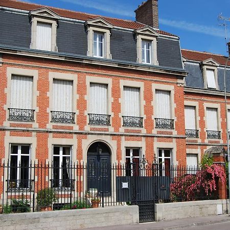 Chambre D'Hotes L'Ambroise Troyes Exterior foto